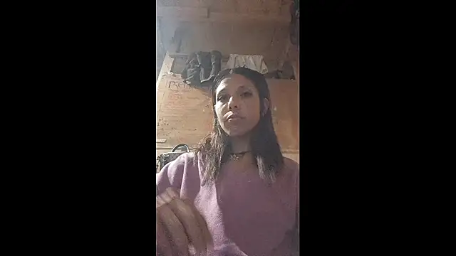 Snapshot of FridahBeli chatting on April 22, 2026, 12:12 pm FridahBeli online show from April 22, 2026, 12:12 pm