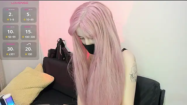 Snapshot of DELAYLALEAA chatting on January 18, 2026, 3:37 pm DELAYLALEAA online show from January 18, 2026, 3:37 pm