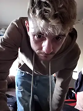 Snapshot of Dejvvvv95 chatting on March 3, 2026, 5:09 pm Dejvvvv95 online show from March 3, 2026, 5:09 pm