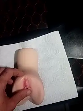 Snapshot of sexymanshow2000 chatting on December 16, 2025, 8:57 pm sexymanshow2000 online show from December 16, 2025, 8:57 pm