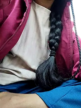 Snapshot of vivi_sexe chatting on December 16, 2025, 5:44 am vivi sexe online show from December 16, 2025, 5:44 am