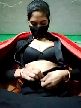 Snapshot of Sapna8080 chatting on December 22, 2025, 4:40 pm Sapna8080 online show from December 22, 2025, 4:40 pm