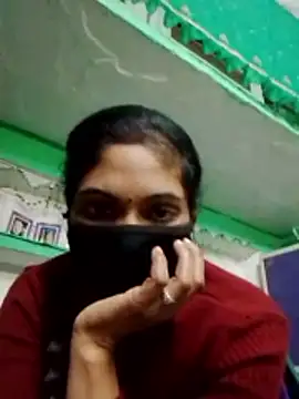 Snapshot of Sapna8080 chatting on January 13, 2026, 5:28 pm Sapna8080 online show from January 13, 2026, 5:28 pm