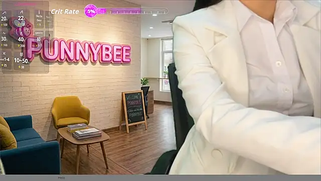 Snapshot of Punnybee chatting on July 10, 2026, 12:38 pm Punnybee online show from July 10, 2026, 12:38 pm
