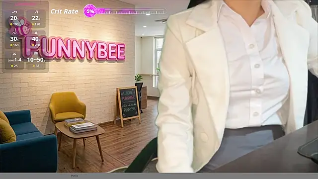 Snapshot of Punnybee chatting on July 13, 2026, 4:45 am Punnybee online show from July 13, 2026, 4:45 am