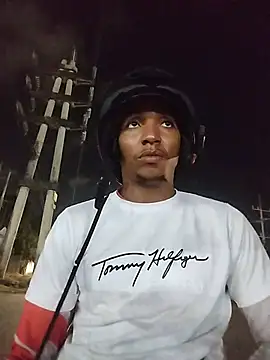 Andreskelly online show from April 16, 2026, 1:39 am