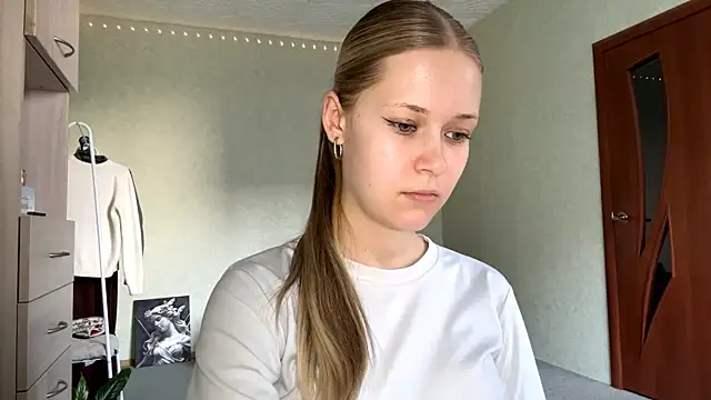 Snapshot of ZaidaSchwarten chatting on March 1, 2026, 1:33 pm ZaidaSchwarten online show from March 1, 2026, 1:33 pm