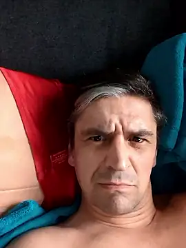 Snapshot of Johnbernard chatting on January 15, 2026, 3:15 pm Johnbernard online show from January 15, 2026, 3:15 pm