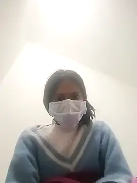 pritiqueen1001 online show from December 14, 2025, 9:42 pm