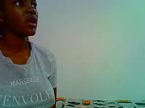 Snapshot of PetiteDoll_06 chatting on May 7, 2026, 1:47 pm PetiteDoll 06 online show from May 7, 2026, 1:47 pm