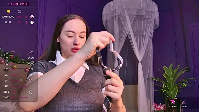 Snapshot of sasha_strip chatting on December 18, 2025, 6:07 am sasha strip online show from December 18, 2025, 6:07 am