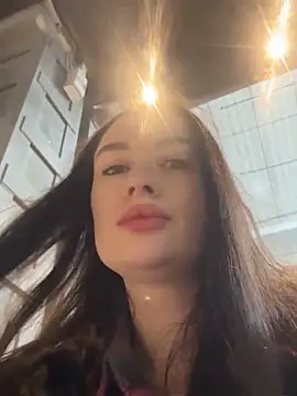 sasha strip online show from February 25, 2026, 9:31 am