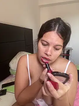 Snapshot of AngelaBlondee chatting on January 6, 2026, 2:54 pm AngelaBlondee online show from January 6, 2026, 2:54 pm