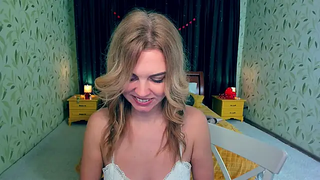 Snapshot of LunaFlinn chatting on March 2, 2026, 7:15 am LunaFlinn online show from March 2, 2026, 7:15 am