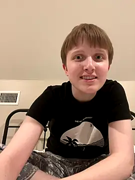 Snapshot of Lassie_Cassie chatting on December 14, 2025, 3:24 am Lassie Cassie online show from December 14, 2025, 3:24 am