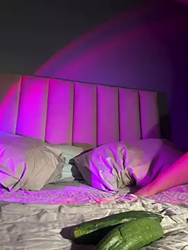 Snapshot of lia-nolimit chatting on February 20, 2026, 11:28 pm lia-nolimit online show from February 20, 2026, 11:28 pm