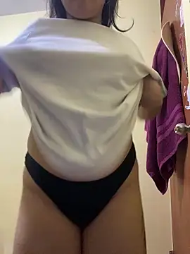 Snapshot of SailorGrace chatting on December 16, 2025, 12:48 am SailorGrace online show from December 16, 2025, 12:48 am