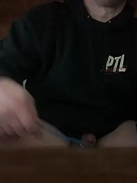 Snapshot of Ldnick69 chatting on March 17, 2026, 3:42 am Ldnick69 online show from March 17, 2026, 3:42 am