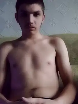 Snapshot of BradPierce chatting on December 15, 2025, 6:19 am BradPierce online show from December 15, 2025, 6:19 am