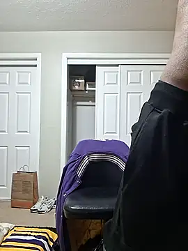 Rizzle9800 online show from April 2, 2026, 6:20 am