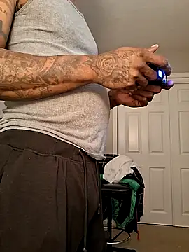 Rizzle9800 online show from February 8, 2026, 8:01 am