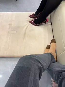 qwe522522 online show from March 9, 2026, 6:06 am