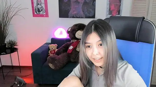 Snapshot of SirenMystiq chatting on December 16, 2025, 4:11 pm SirenMystiq online show from December 16, 2025, 4:11 pm