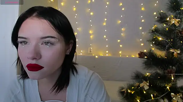 Snapshot of BeatriceMoonlight chatting on December 16, 2025, 11:03 am BeatriceMoonlight online show from December 16, 2025, 11:03 am