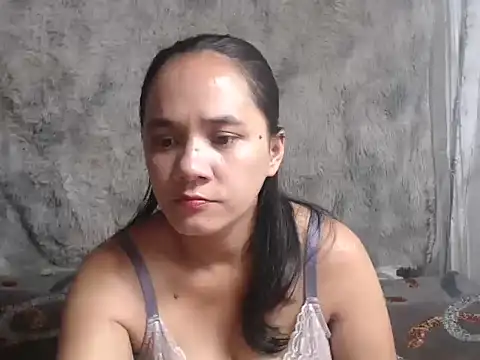 Snapshot of sxy_leilani_pinay chatting on April 14, 2026, 10:48 pm sxy leilani pinay online show from April 14, 2026, 10:48 pm