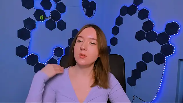 Snapshot of kimiko_shine chatting on December 20, 2025, 10:18 am kimiko shine online show from December 20, 2025, 10:18 am