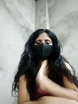 Snapshot of kanika05 chatting on February 17, 2026, 10:34 am kanika05 online show from February 17, 2026, 10:34 am