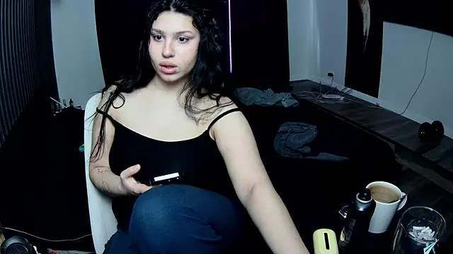 Nicole Pars online show from February 28, 2026, 7:08 am