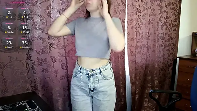 IleanaPishko online show from February 18, 2026, 9:39 am