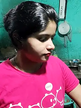 Snapshot of Cuple_masti72 chatting on July 1, 2026, 8:31 pm Cuple masti72 online show from July 1, 2026, 8:31 pm