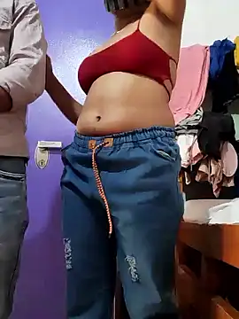 Snapshot of Cuple_masti72 chatting on April 2, 2026, 5:47 am Cuple masti72 online show from April 2, 2026, 5:47 am