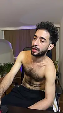 Snapshot of _YOURHERO chatting on December 15, 2025, 7:09 pm YOURHERO online show from December 15, 2025, 7:09 pm