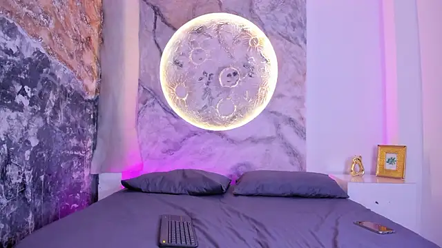 AriadnaLoren online show from January 16, 2026, 8:24 pm