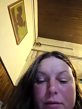 Snapshot of andelija chatting on December 15, 2025, 12:22 pm andelija online show from December 15, 2025, 12:22 pm