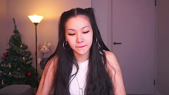 Snapshot of DonaPelligrino chatting on December 16, 2025, 5:33 am DonaPelligrino online show from December 16, 2025, 5:33 am