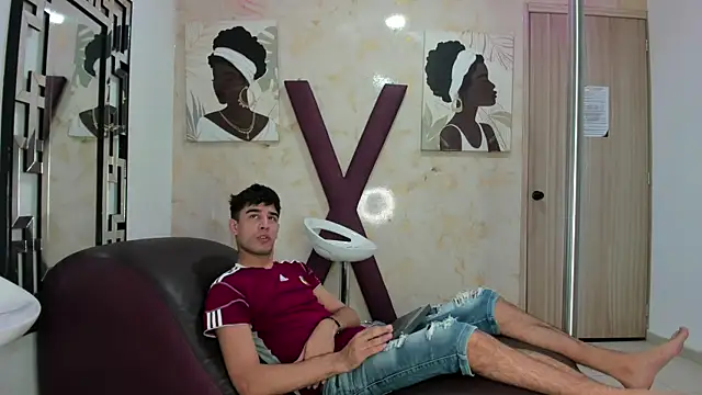YOUNG GUYS1 online show from June 2, 2026, 7:19 am