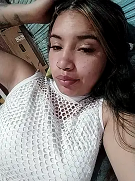 liliymike19 online show from February 20, 2026, 8:11 pm