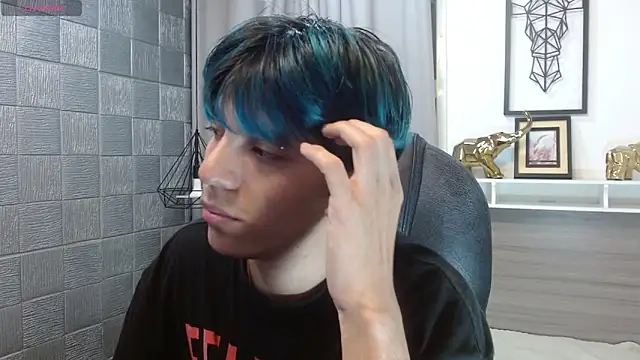 Snapshot of CodyTaylor_ chatting on December 14, 2025, 12:33 pm CodyTaylor online show from December 14, 2025, 12:33 pm