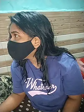 xoupleaura online show from January 16, 2026, 8:24 pm