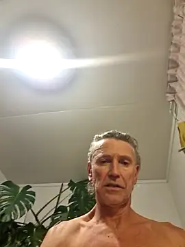 Snapshot of Andypie6 chatting on June 27, 2026, 1:39 pm Andypie6 online show from June 27, 2026, 1:39 pm