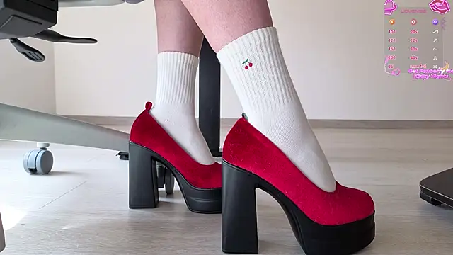 Feetbeth online show from April 10, 2026, 8:27 pm