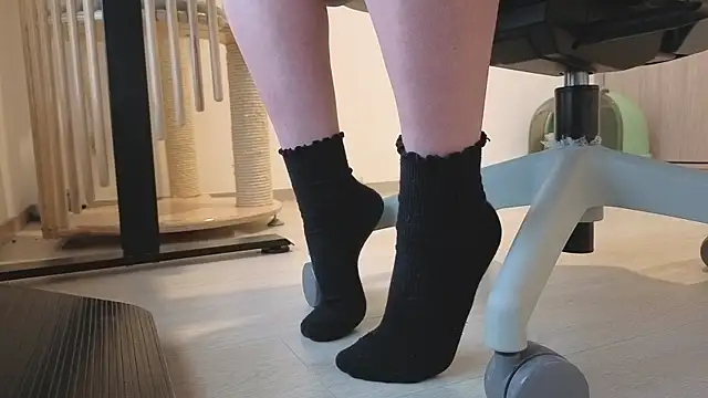 Snapshot of Feetbeth chatting on February 23, 2026, 9:37 pm Feetbeth online show from February 23, 2026, 9:37 pm