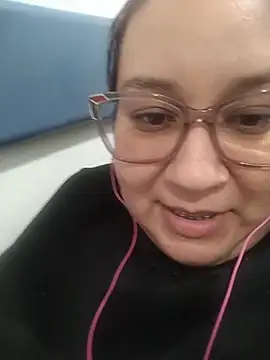 Snapshot of sharon_G chatting on March 26, 2026, 7:56 pm sharon G online show from March 26, 2026, 7:56 pm