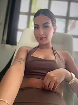 Snapshot of Valeria-escobar chatting on July 24, 2026, 11:28 am Valeria-escobar online show from July 24, 2026, 11:28 am