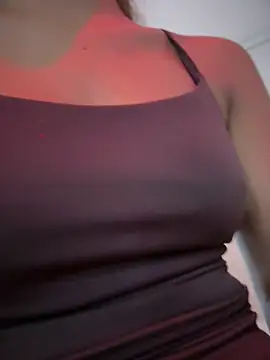 Snapshot of Valeria-escobar chatting on June 11, 2026, 12:02 pm Valeria-escobar online show from June 11, 2026, 12:02 pm