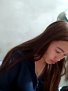 Snapshot of little-effy chatting on March 1, 2026, 12:49 pm little-effy online show from March 1, 2026, 12:49 pm